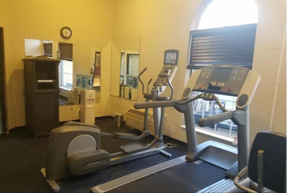 Ramada By Wyndham Glendale Heights/Lombard Ξενοδοχείο Εξωτερικό φωτογραφία