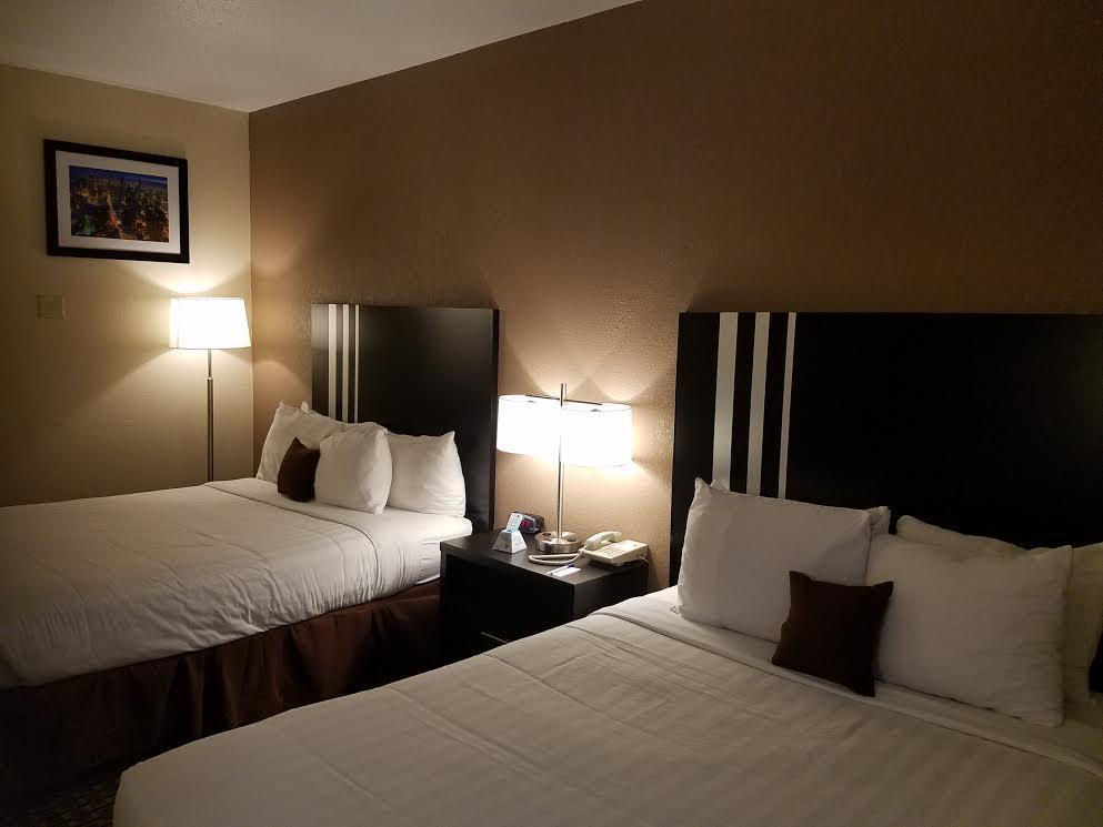 Ramada By Wyndham Glendale Heights/Lombard Ξενοδοχείο Εξωτερικό φωτογραφία