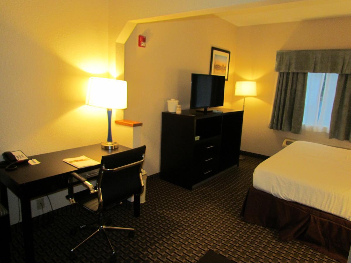 Ramada By Wyndham Glendale Heights/Lombard Ξενοδοχείο Εξωτερικό φωτογραφία