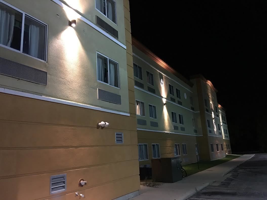 Ramada By Wyndham Glendale Heights/Lombard Ξενοδοχείο Εξωτερικό φωτογραφία