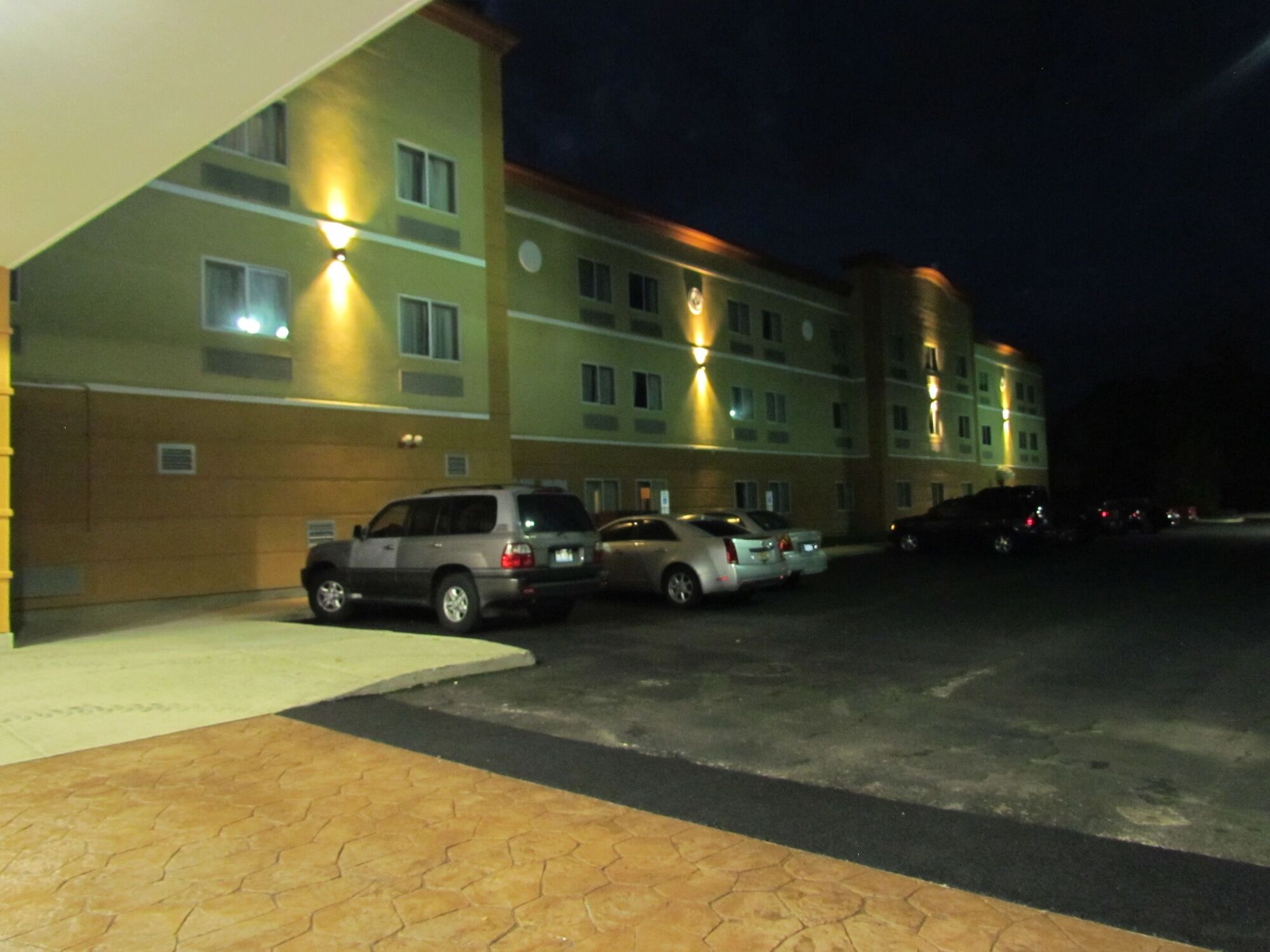 Ramada By Wyndham Glendale Heights/Lombard Ξενοδοχείο Εξωτερικό φωτογραφία