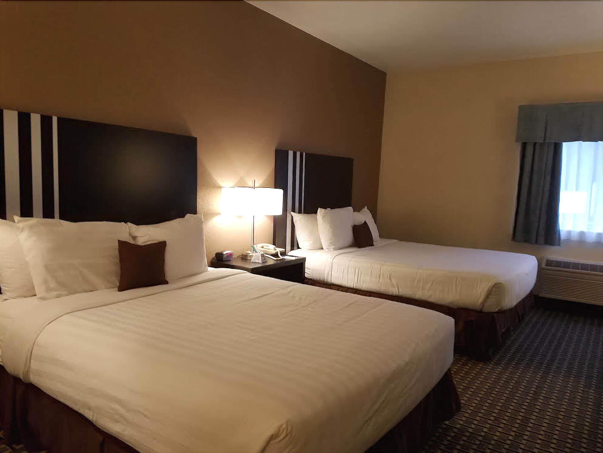 Ramada By Wyndham Glendale Heights/Lombard Ξενοδοχείο Εξωτερικό φωτογραφία