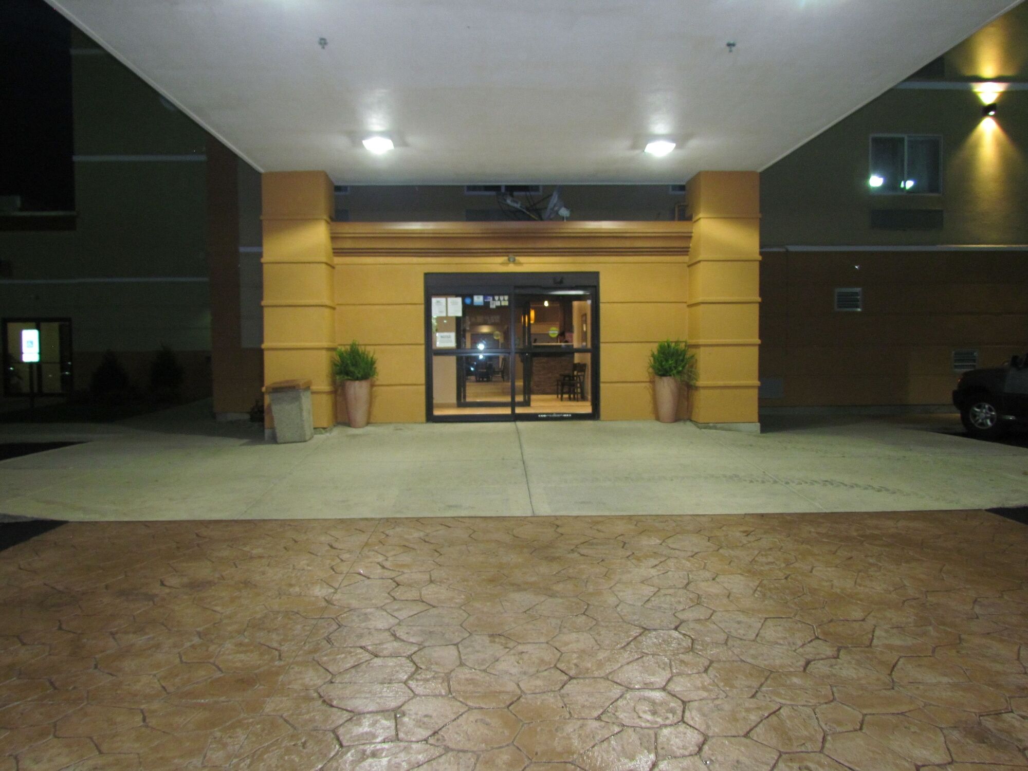 Ramada By Wyndham Glendale Heights/Lombard Ξενοδοχείο Εξωτερικό φωτογραφία